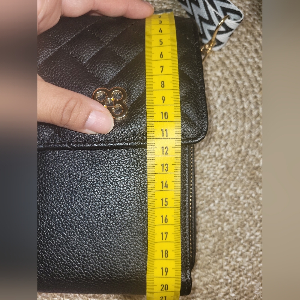 Fashion Nova Black Quilted Crossbody Bag with Gold Accent. NWT - Picture 7 of 9
